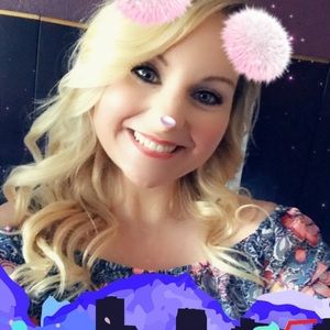 Meet your Posher, Alisha